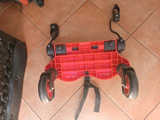 Remolque carrito bebé rojo
