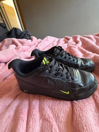 Nike air force negros