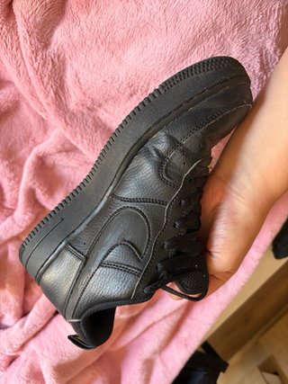 Nike air force negros