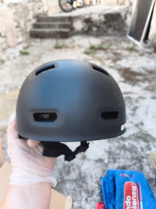 Casco Negro Talla M (55-59 cm)