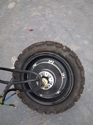 Rueda de patin con motor.