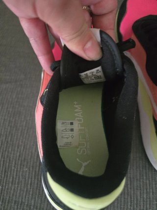 Zapatillas Puma Niña Negras y Rosas