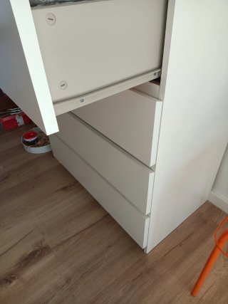 Cómoda blanca Malm