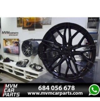 Juego de 4 Llantas 18 Arceo Valencia Black ARV2