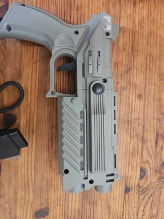 Pistola predator logic 3 ps1