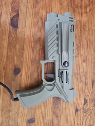Pistola predator logic 3 ps1