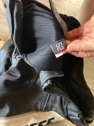 Pantalón moto cuero dainese