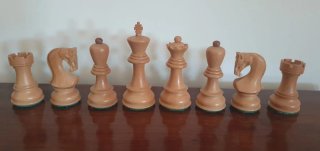 Juego de ajedrez vintage  del Este grande y muy pl