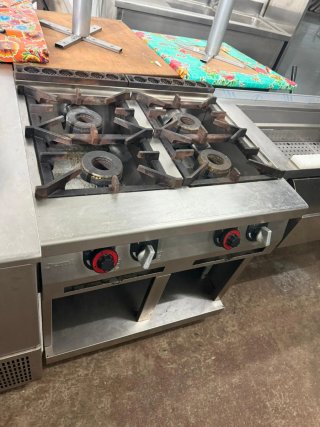 Cocina industrial 4 fuegos