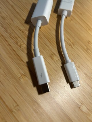 Adaptador Thunderbolt a Eternet Gigabite original