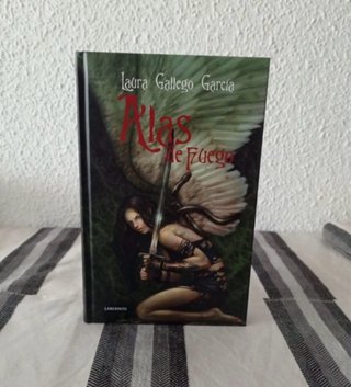 Alas de Fuego/Alas Negras