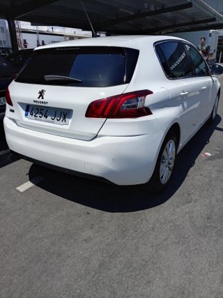 Peugeot 308 2015
