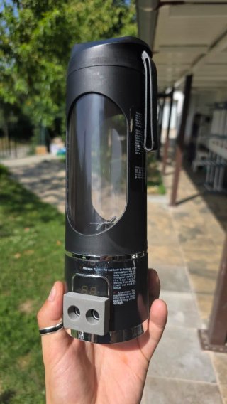 Licuadora recargable con pantalla digital