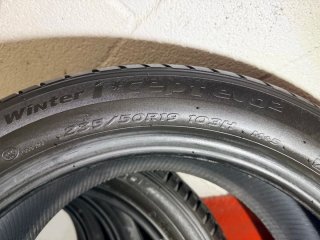 4 Neumáticos de Invierno Hankook 235/50 R19