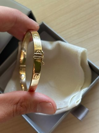 Pulsera brazalete estilo cartier oro 18k