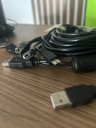 Altavoces y Webcam, 4 cables mando play 3 usb