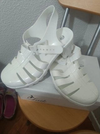 Sandalias blancas verano