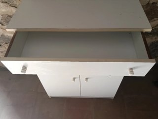 Mueble auxiliar blanco