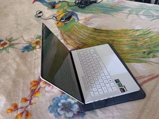 ASUS ROG Zephyrus G14 Ryzen 9 8945HS RTX 4060