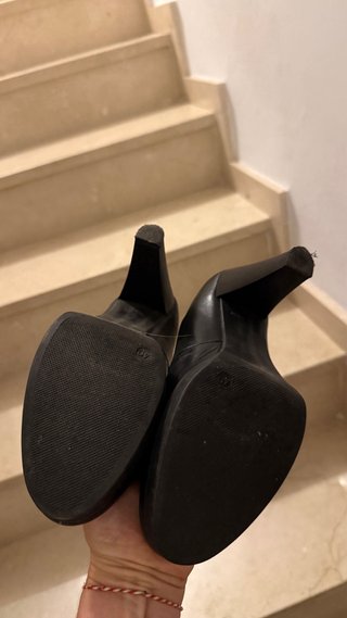 Zapatos de tacón Piccola Piu negros