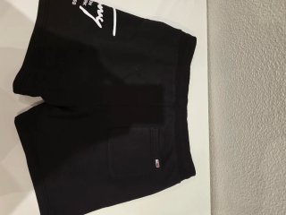Pantalón corto Tommy Jeans – Talla M –
