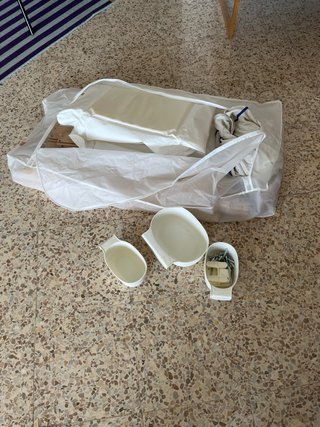 Cambiador Ikea con colchoneta y 4 fundas.