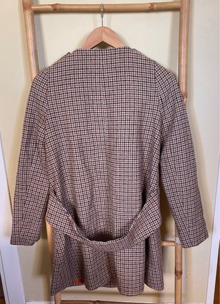 Abrigo estilo inglés Zara