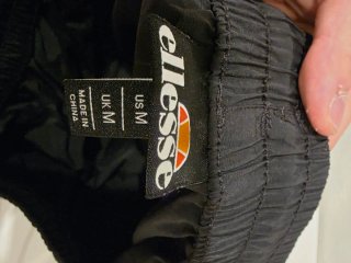 Pantalón corto Ellesse – Talla M – Muy buen estado