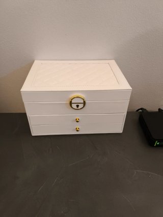 Portagioie bianco con dettagli oro