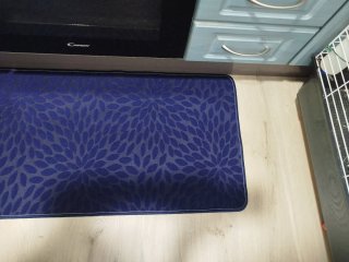 ALFOMBRA AZUL