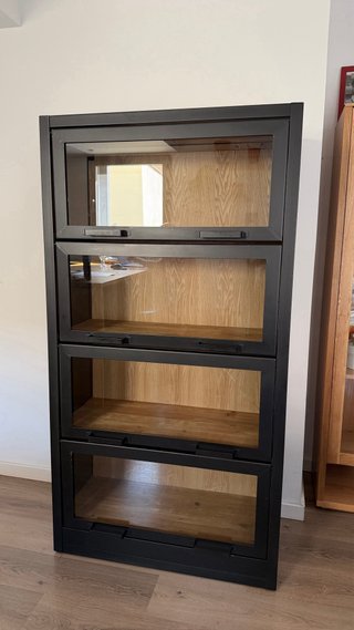 Estantería Metálica y Madera Negra