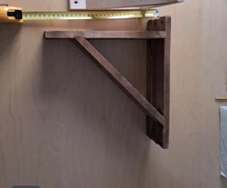 3 Escuadras de madera