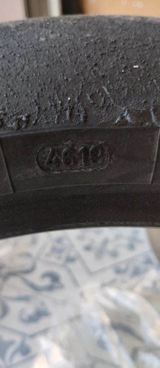 Neumáticos slick dunlop kr 125/200