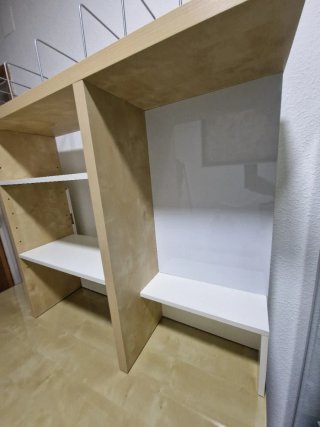Escritorio  IKEA modelo Mikael o Mickae