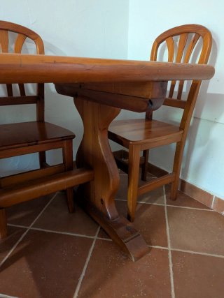 Conjunto muebles madera salón comedor