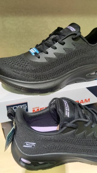 Skechers Donna Tg 37 nera