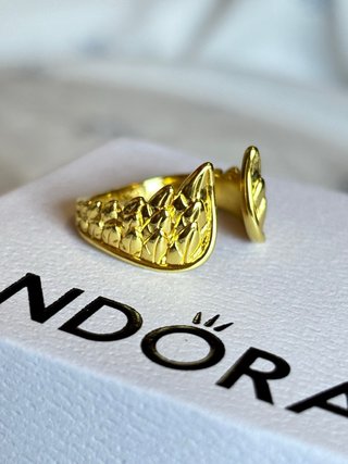 Anillo Pandora Original Ajustable | Diseño Dorado