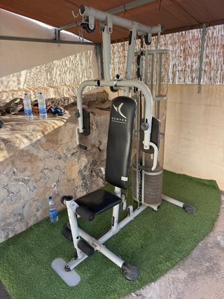Máquina multifuncional + banco + elíptica