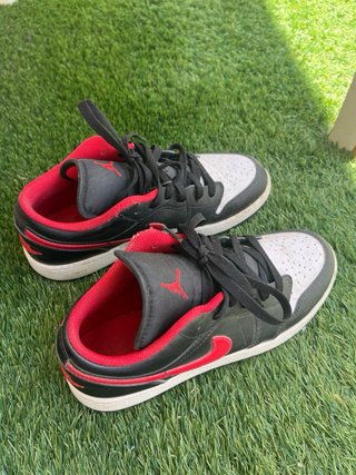 Nike jordan rojo y negro