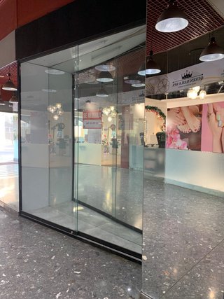 EN ALQUILER LOCAL COMERCIAL En CERDANYOLA