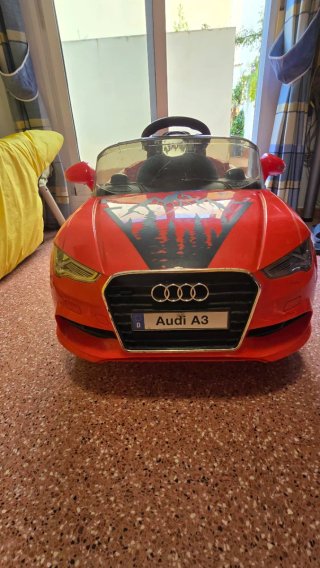 Coche de juguete