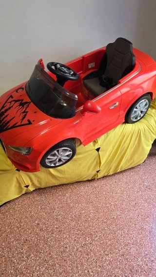 Coche de juguete