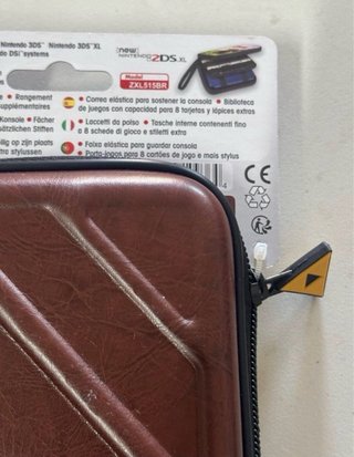 Estuche Nintendo 3DS XL Zelda + Llavero