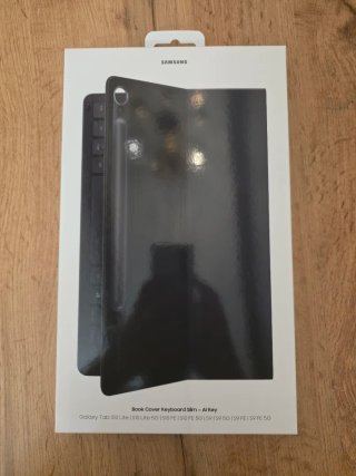Samsung Galaxy Tab S10 FE 5G + Cover originale