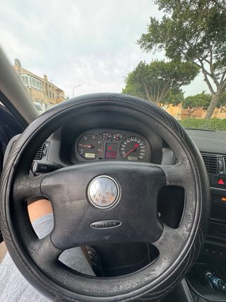 Volkswagen Golf 2003