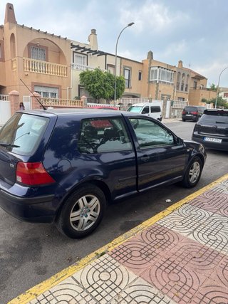 Volkswagen Golf 2003