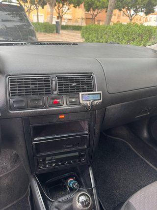 Volkswagen Golf 2003
