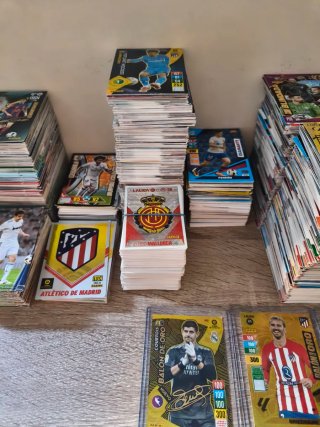 2500 cromos fútbol por solo 100€
