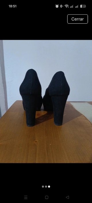 Zapatos negros de tacón