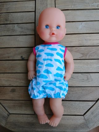 Lote Muñeco Nenuco + Gran Pack de Ropa y Conjuntos